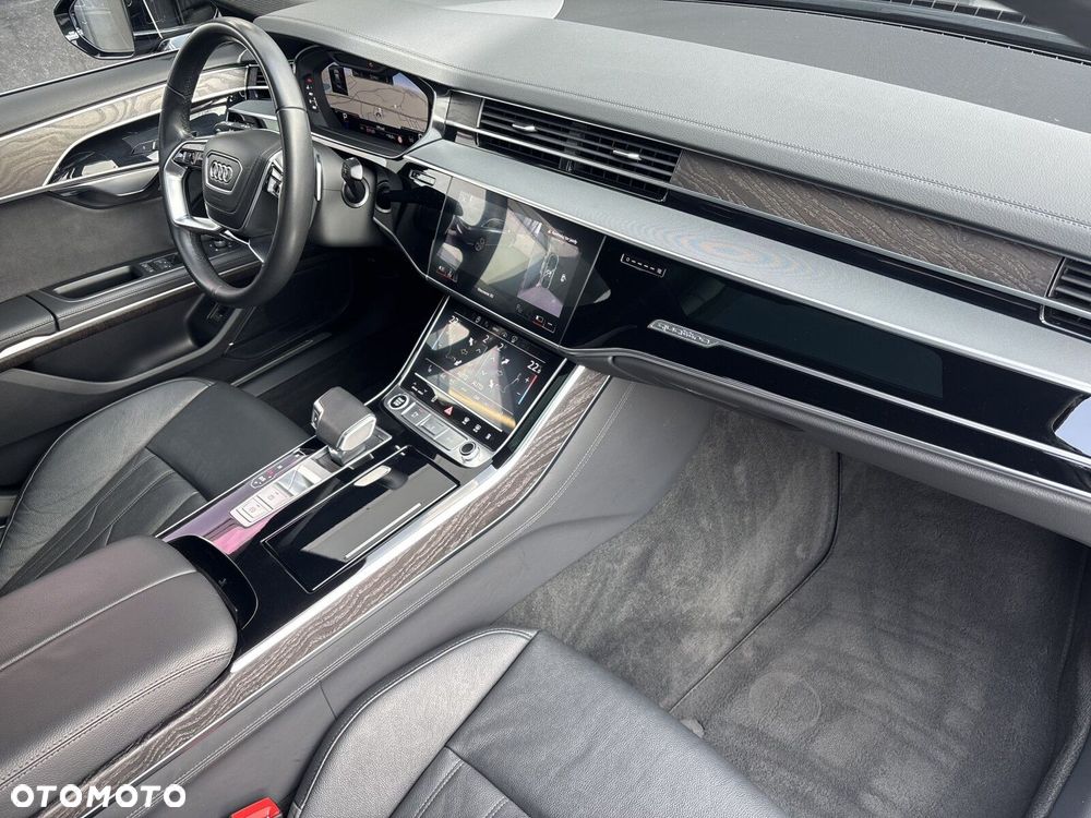 Audi A8 - 36