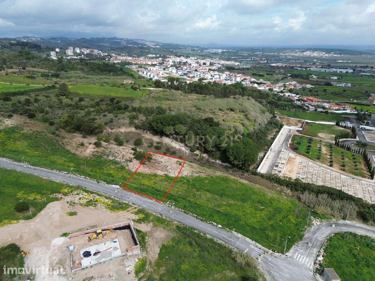 Terreno Espetacular em Alenquer, Lisboa - 1214m² - Grande imagem: 2/14