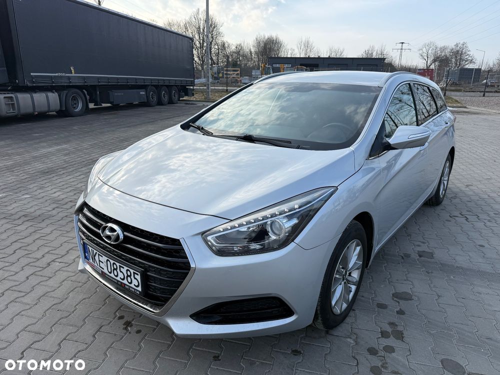 Hyundai i40 Kombi 1.7 CRDi Premium - 1