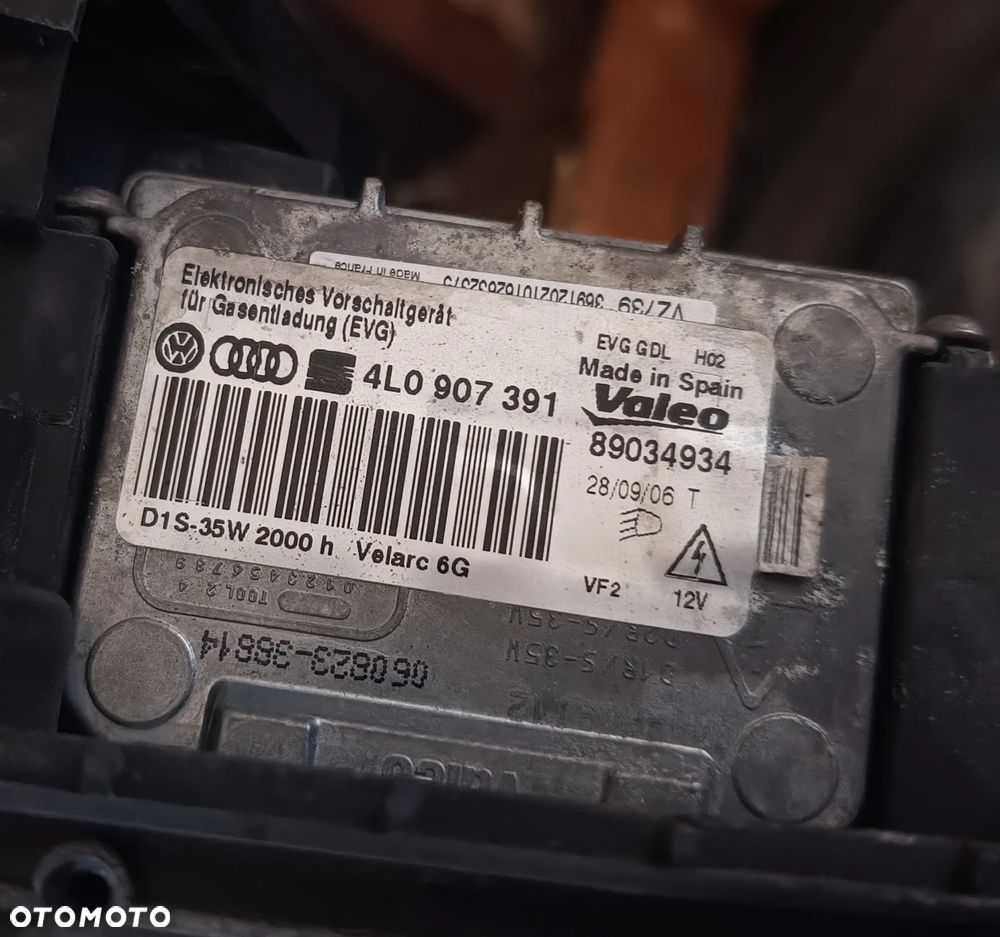 Reflektory przednie Audi Q7 4L - 6