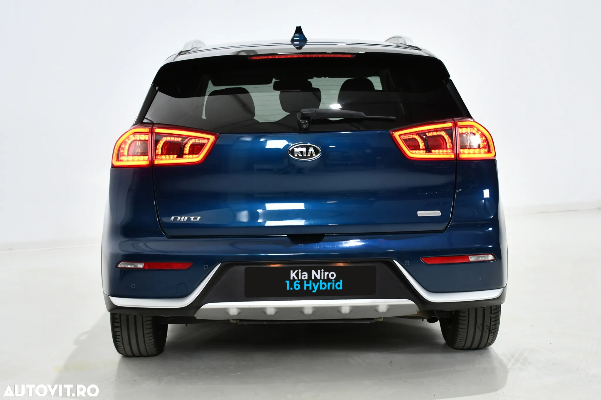 Kia Niro 1.6 GDI 2WD Aut. Vision - 9