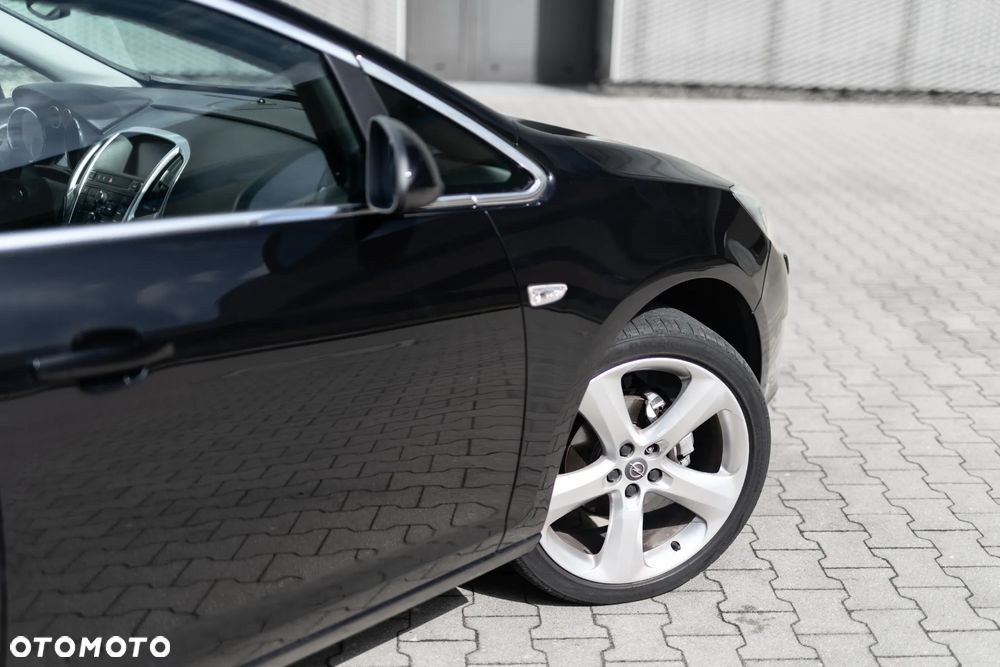 Opel Astra 1.4 T Cosmo S&S - 8