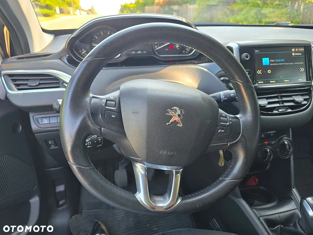 Peugeot 208 PureTech 82 Urban Move - 16