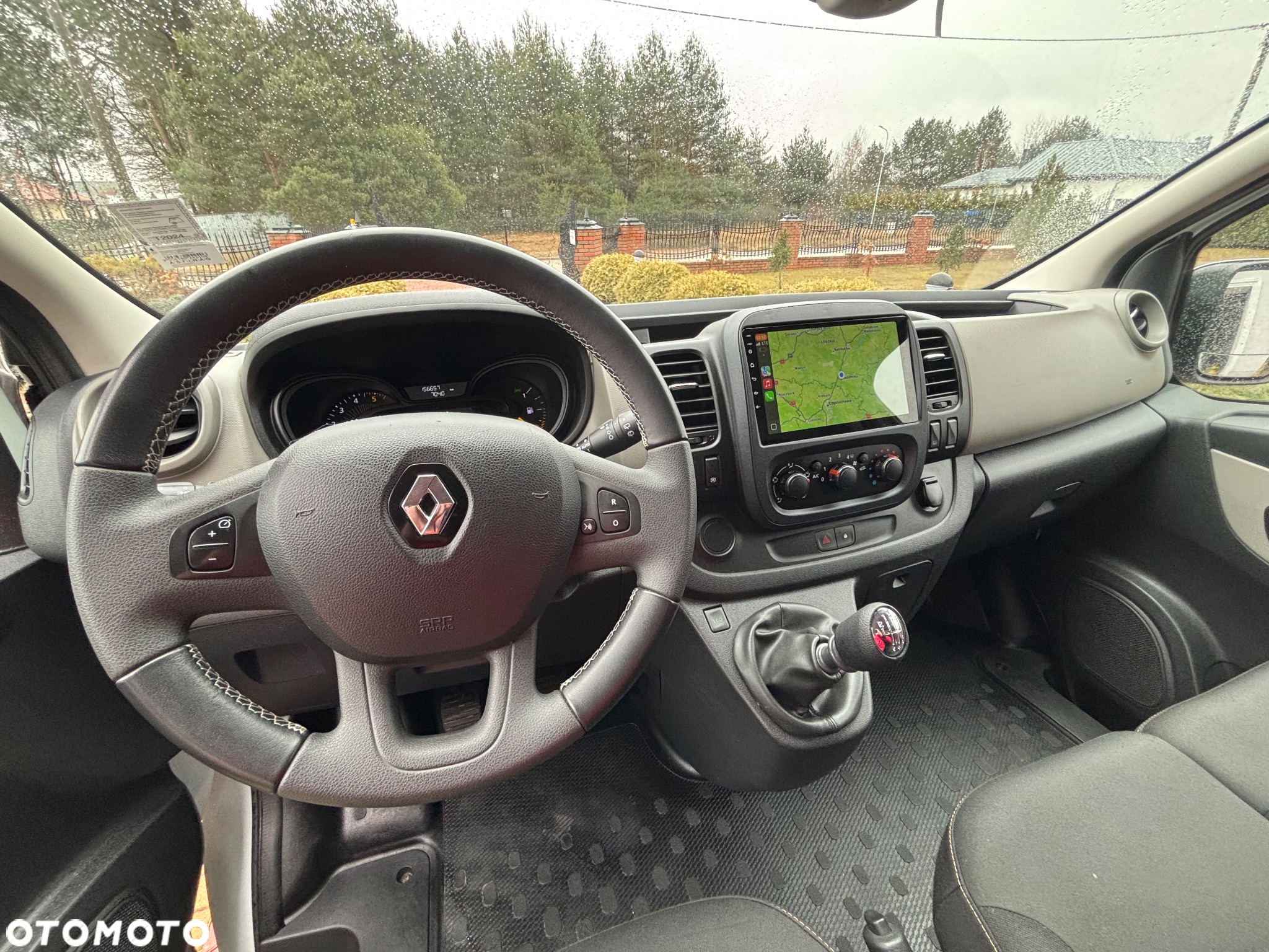 Renault Trafic - 12
