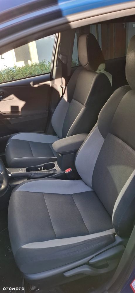 Toyota Auris - 12