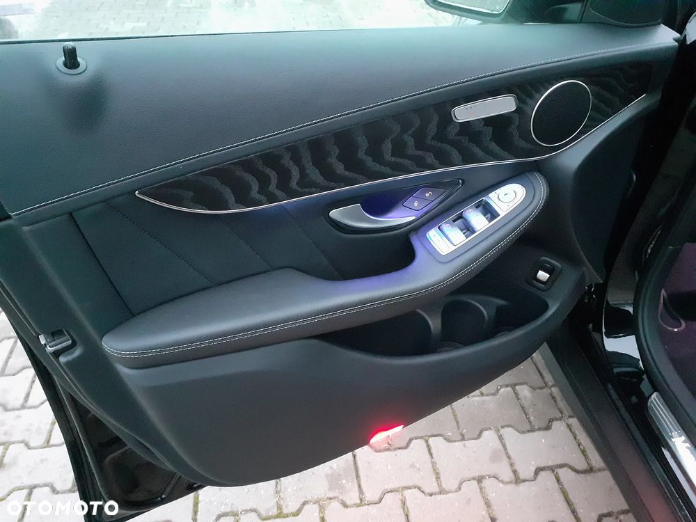 Mercedes-Benz GLC 220 d 4Matic 9G-TRONIC AMG Line - 16