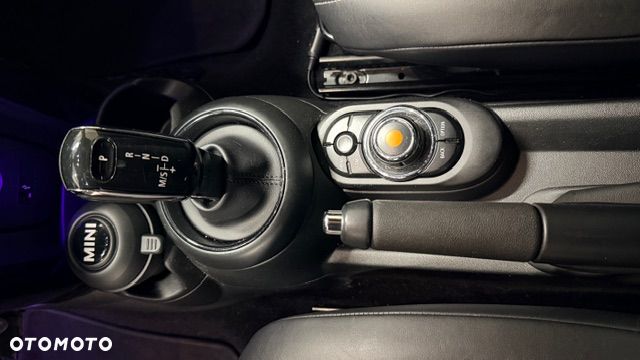 MINI Cooper Standard - 19