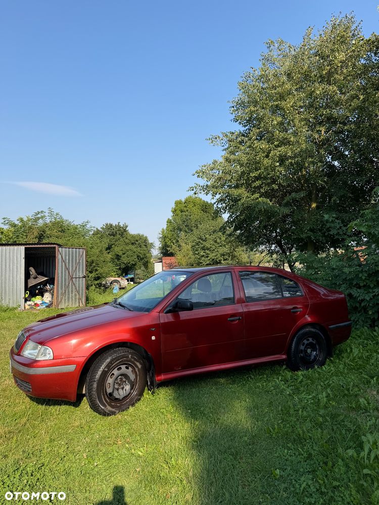 Skoda Octavia 1.6 Classic - 4
