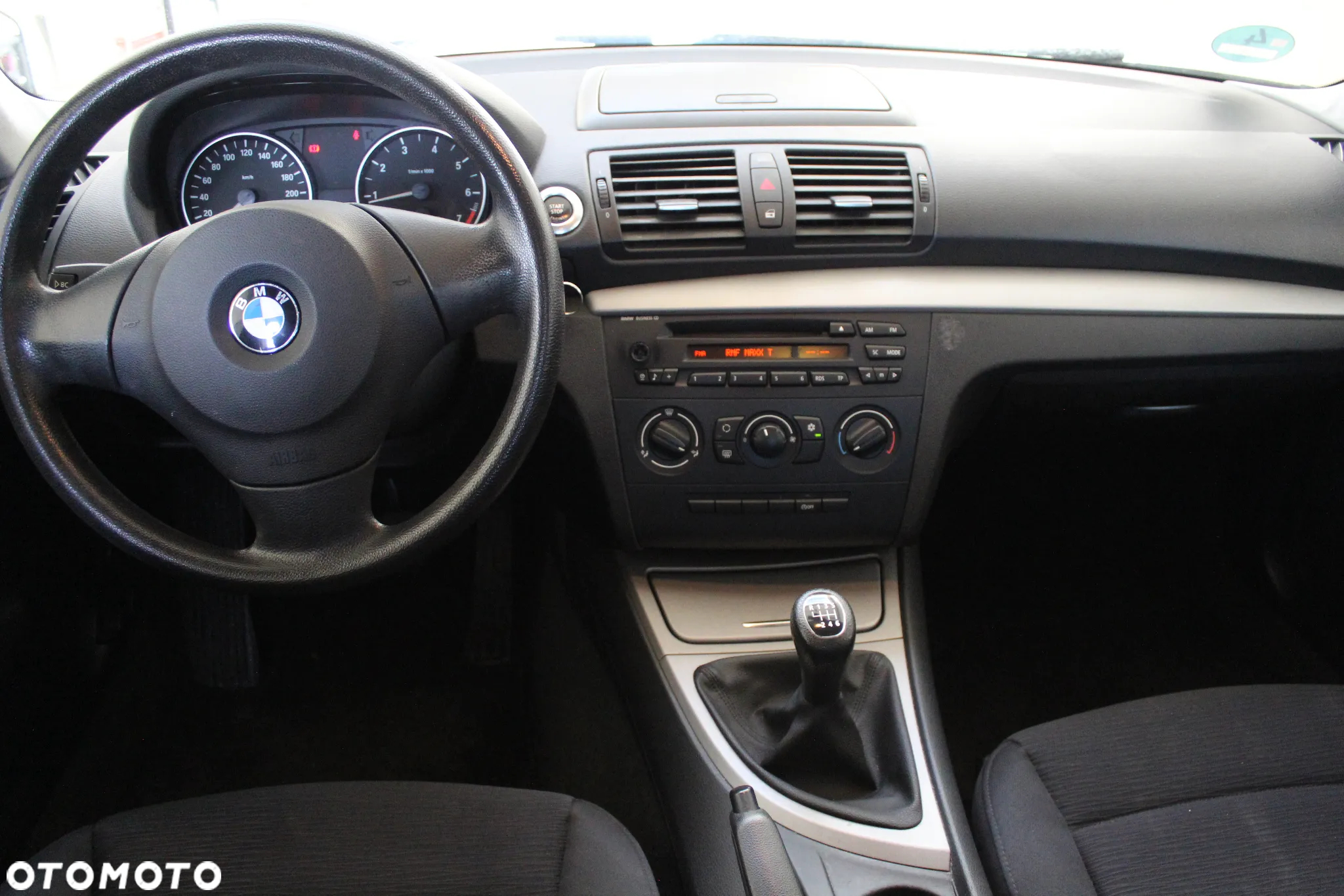 BMW Seria 1 116i - 16