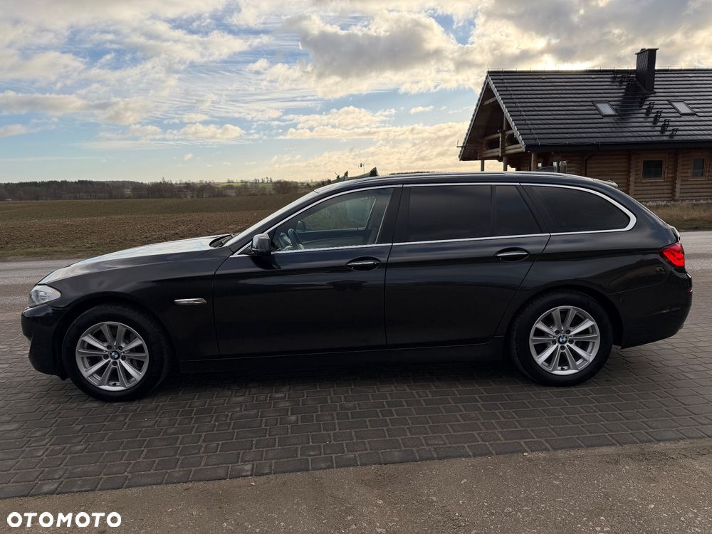 BMW Seria 5 528i xDrive Sport-Aut Luxury Line - 10