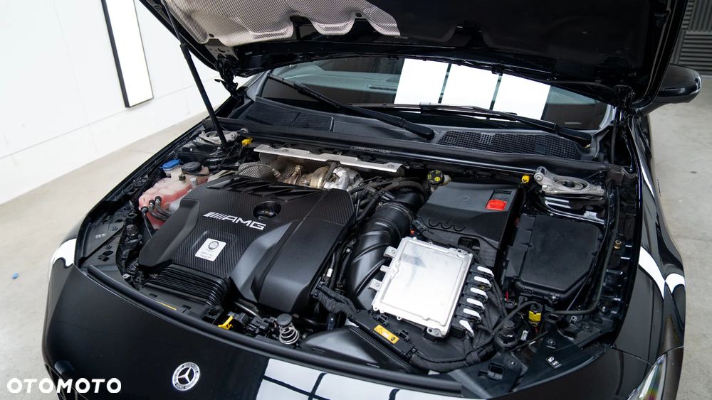 Mercedes-Benz CLA AMG 45 4-Matic 8G-DCT - 11
