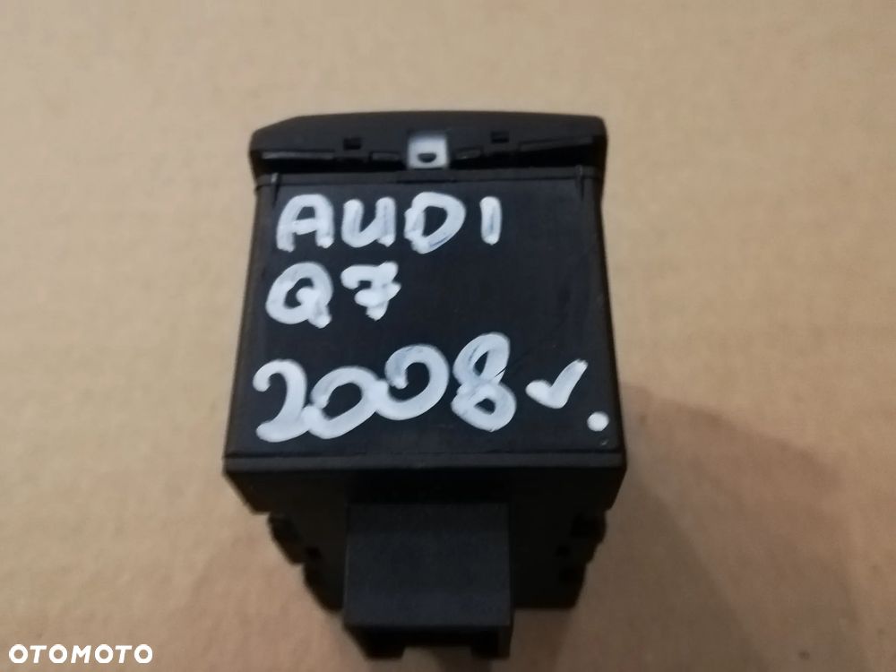 AUDI Q7 PANEL PRZEŁĄCZNIK ZEGARÓW 4F0927123A - 2