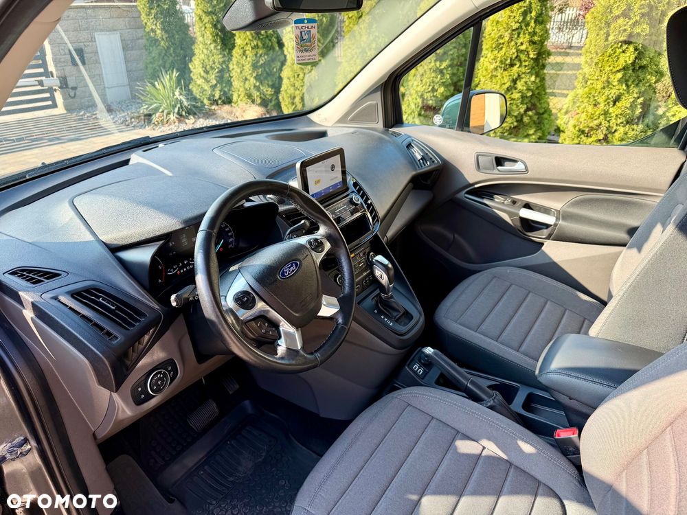 Ford Tourneo Connect Grand - 19