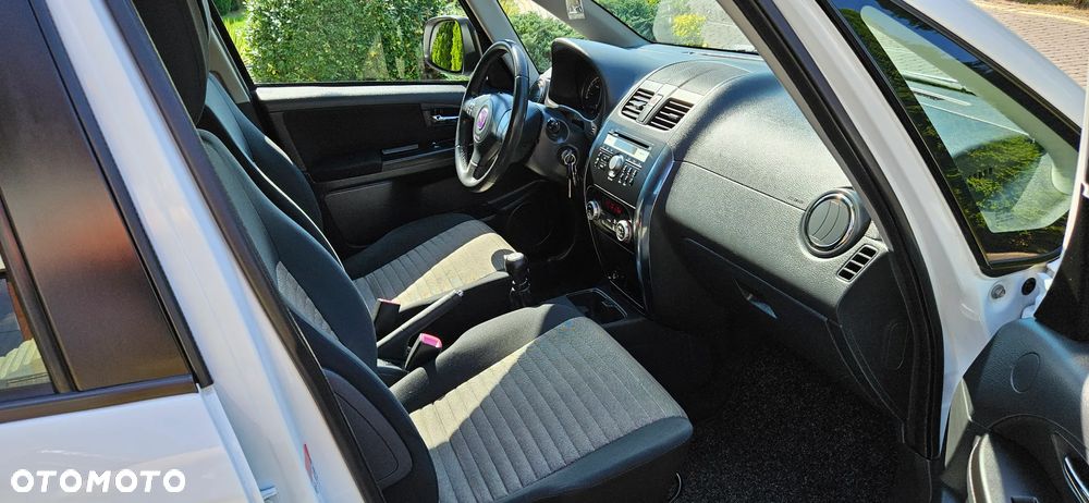 Fiat Sedici 1.6 16V 4x2 Dynamic - 9