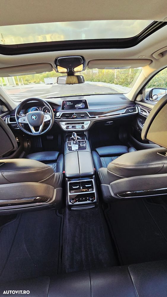 BMW Seria 7 740Le xDrive iPerformance - 14