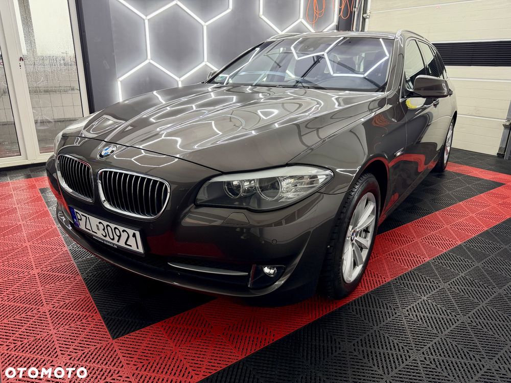 BMW Seria 5 525d xDrive Sport-Aut - 1