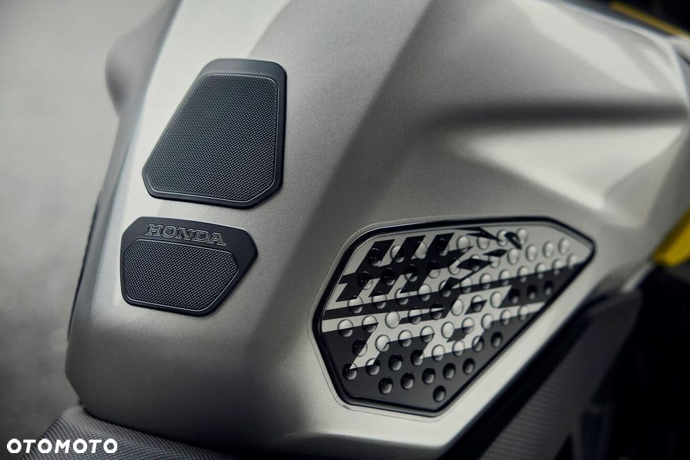 Honda CB - 18