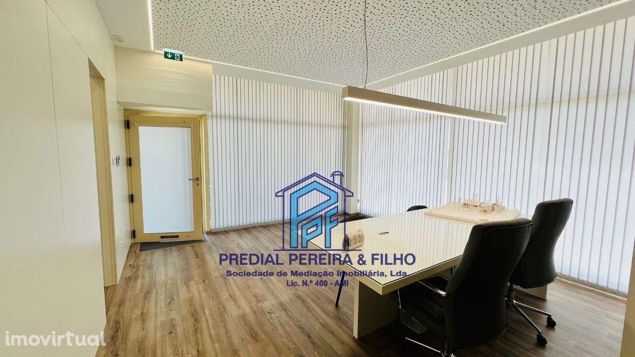 Escritório em estabelecimento / Baguim (Rio Tinto) / Próx. à CP e M... - Grande imagem: 5/26