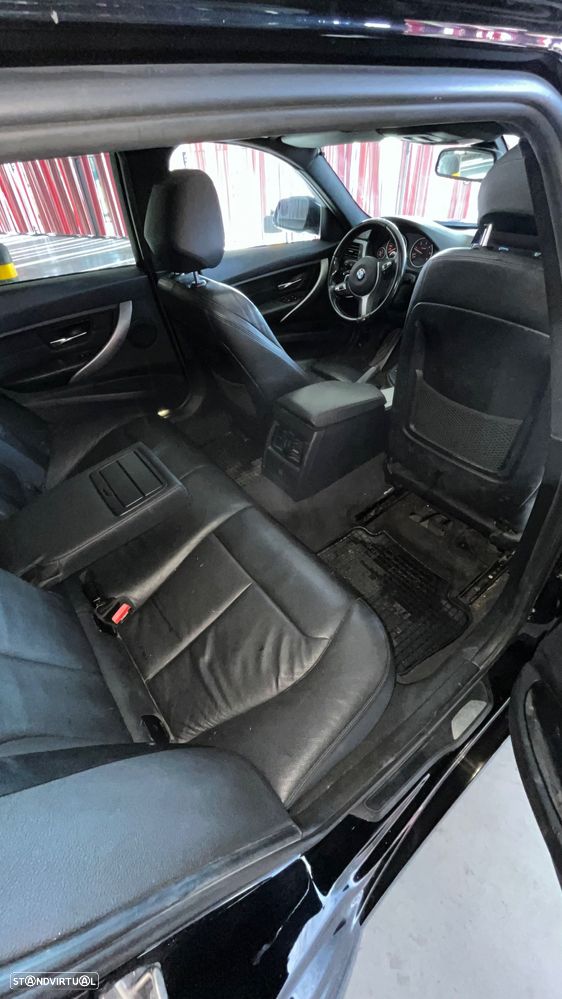 BMW 320 d Auto Pack M - 27