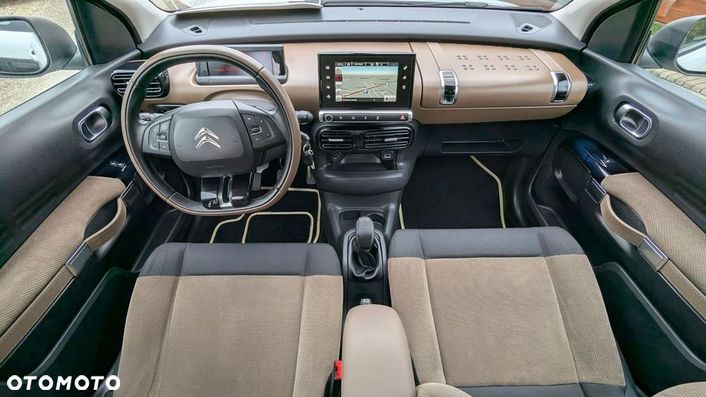 Citroën C4 Cactus 1.2 PureTech Shine Edition S&S - 26