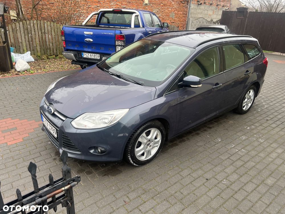 Ford Focus 1.6 SYNC Edition - 4