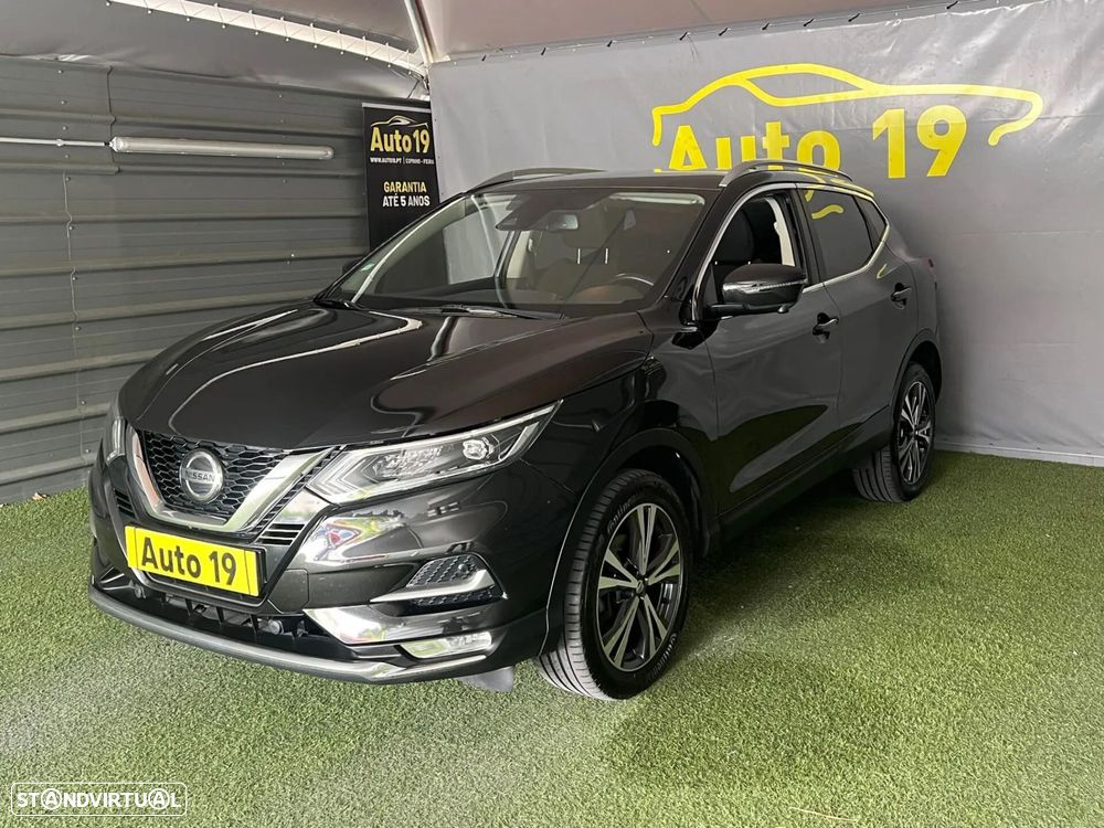 Nissan Qashqai 1.5 dCi N-Connecta J18+Led — fotografia 2