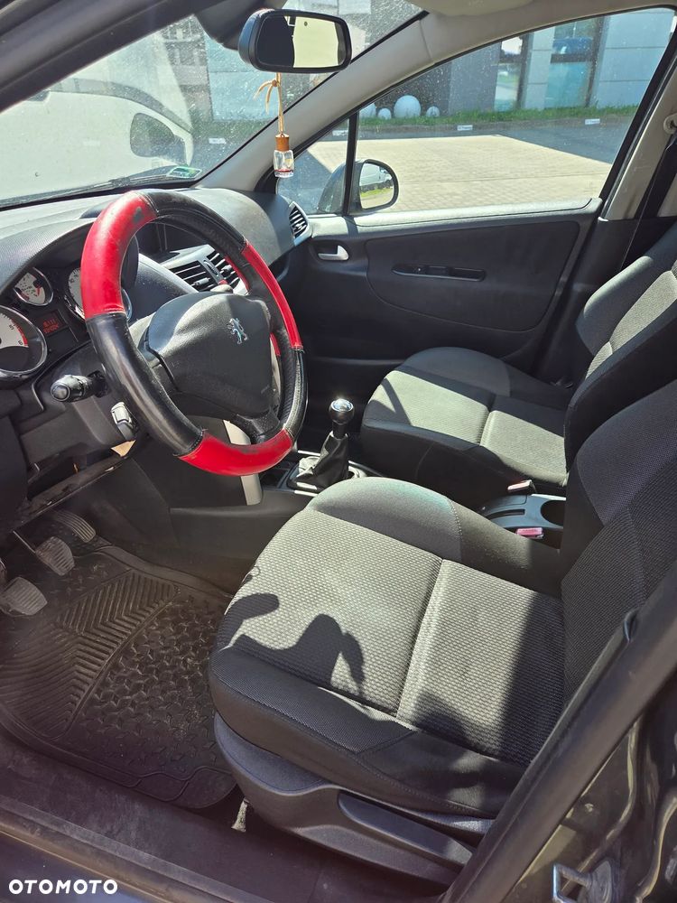 Peugeot 207 1.6 HDi Access - 17