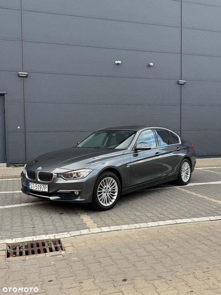 BMW Seria 3 318d Luxury Line - 1