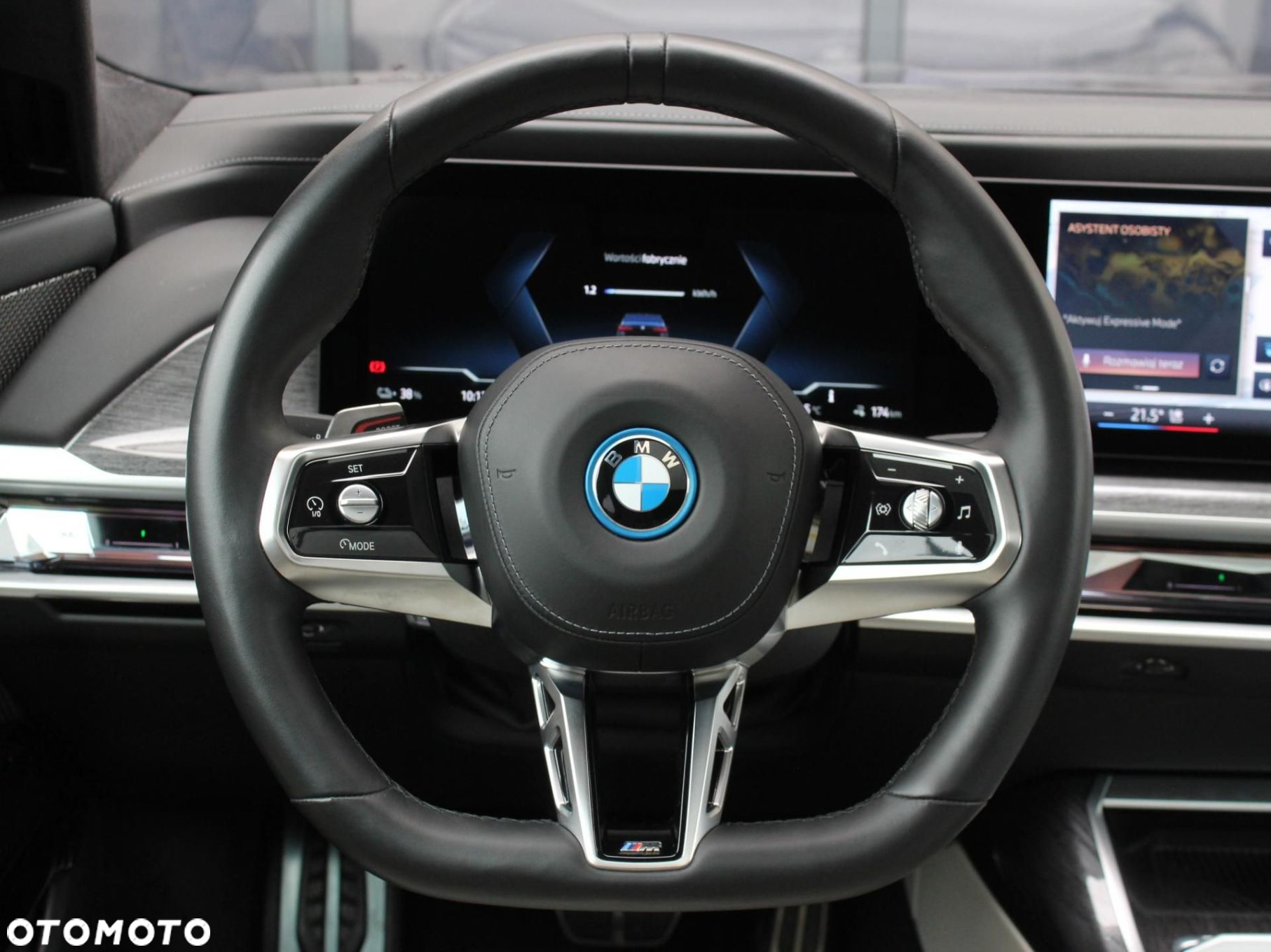 BMW i7 - 11