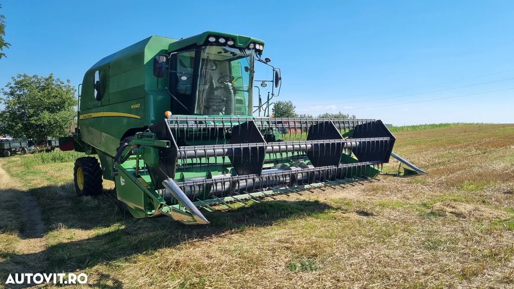 John Deere W440 - 4