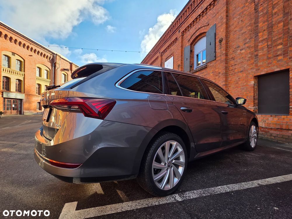 Skoda Octavia 2.0 TSI 4x4 Style DSG - 9