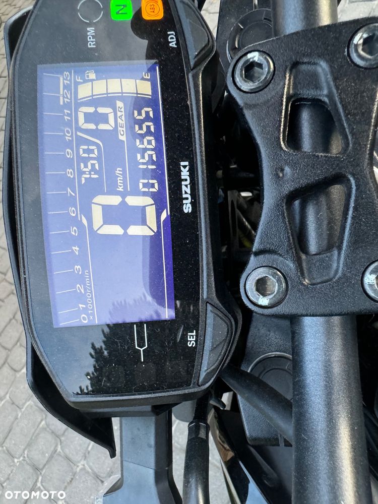 Suzuki GSX - 18