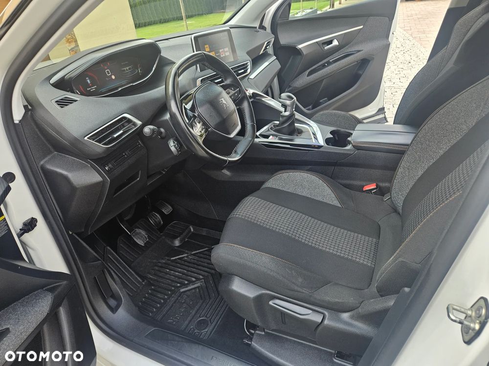 Peugeot 3008 1.2 PureTech Active S&S - 22