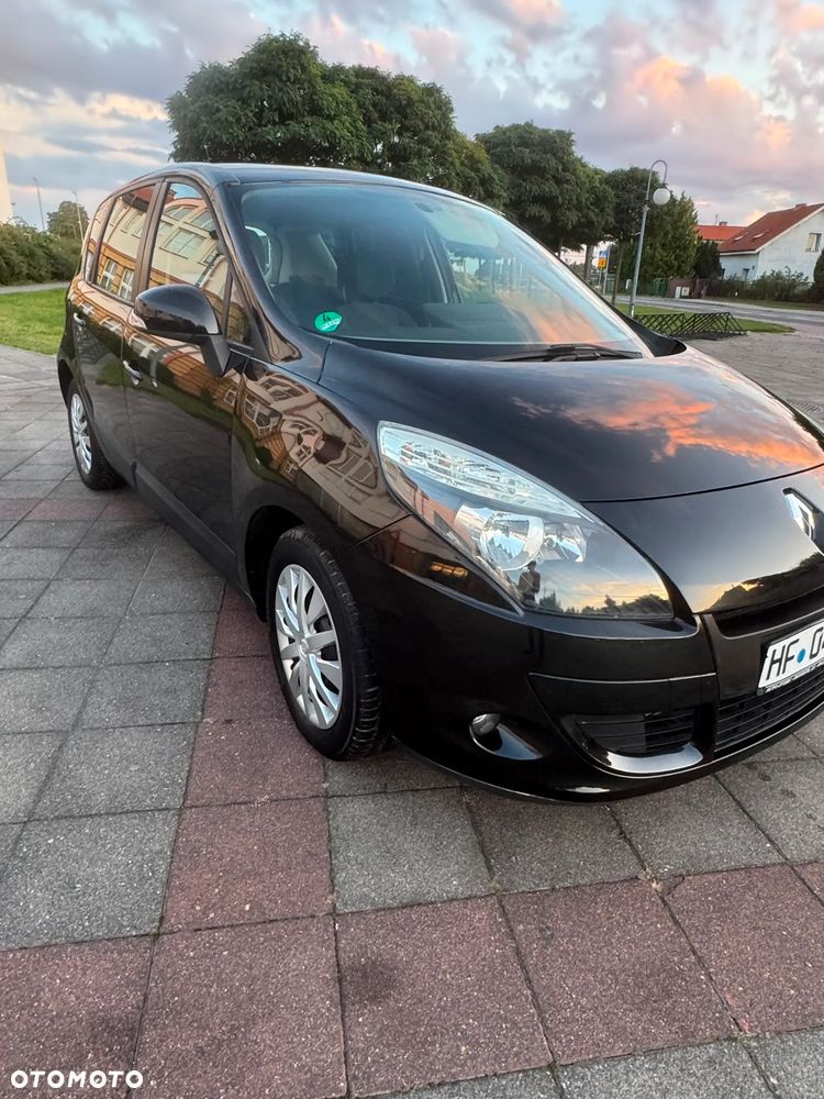 Renault Scenic 1.5 dCi Confort Authentique - 16