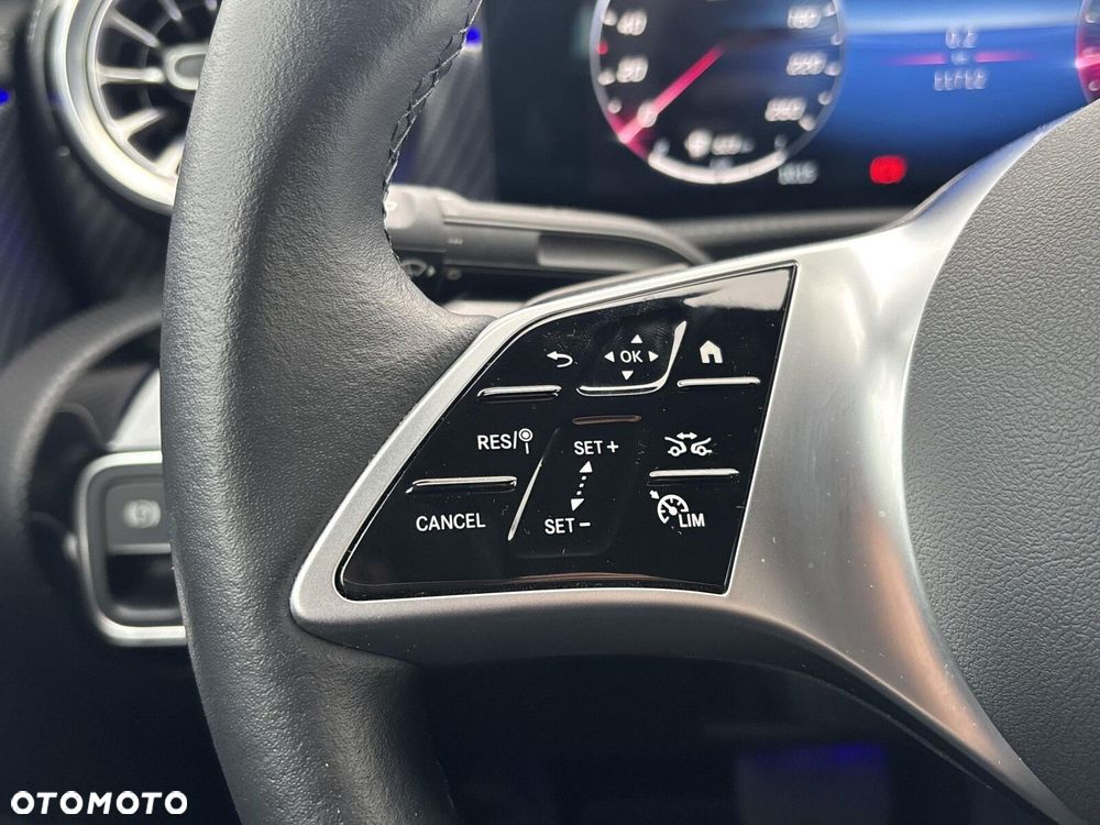 Mercedes-Benz CLA 180 Progressive 7G-DCT - 23