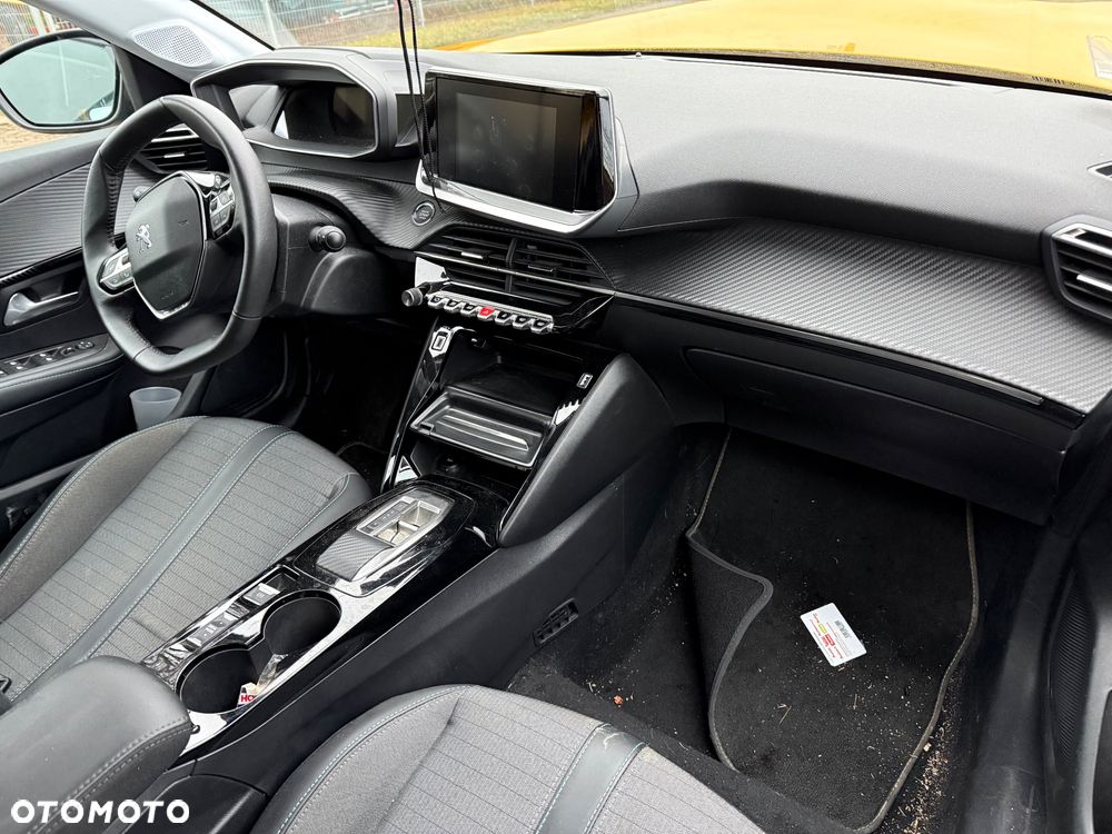 Peugeot 208 Elektromotor 136 Allure - 21