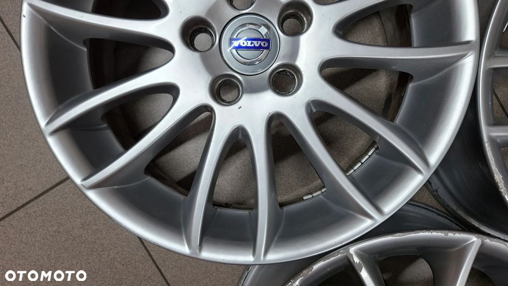 Felgi Aluminiowe 17 Volvo S40 V50 C30 5x108 ET 52.5 - 12