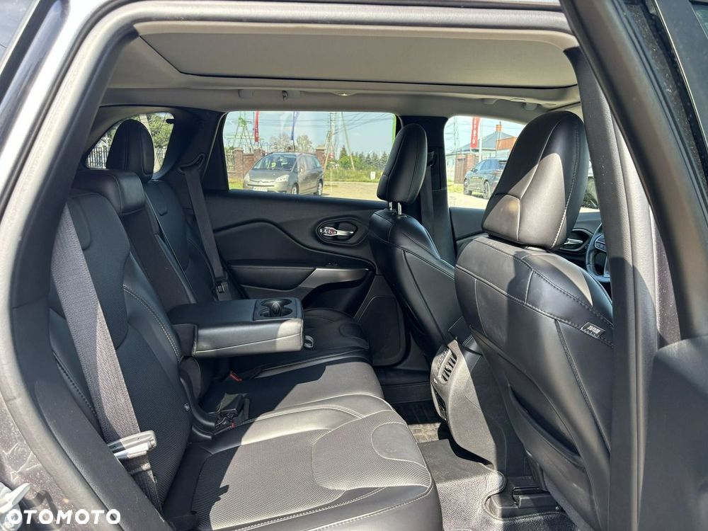 Jeep Cherokee 2.0 T Active Drive I Automatik Overland - 39