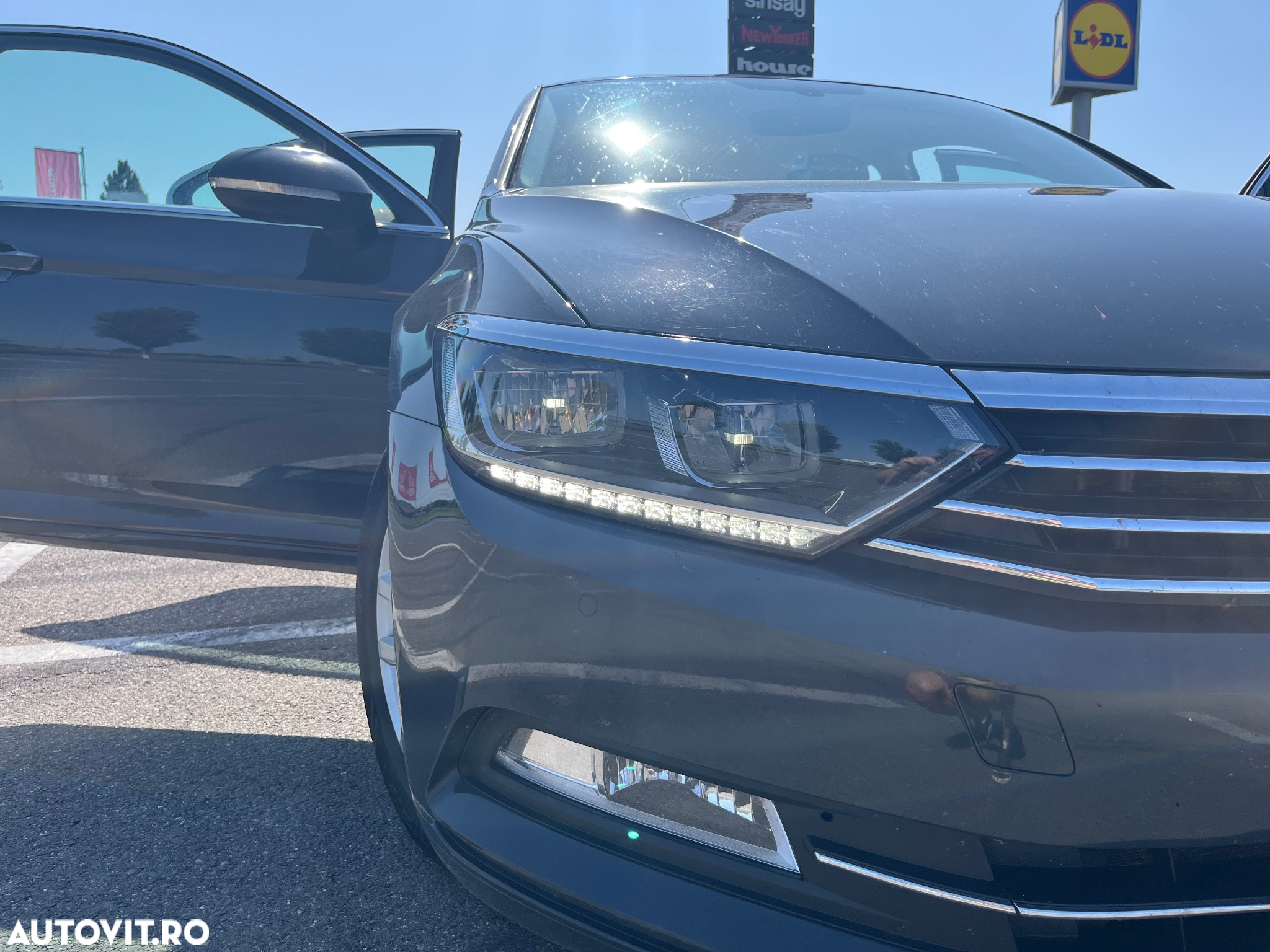 Volkswagen Passat 2.0 TDI Highline - 37