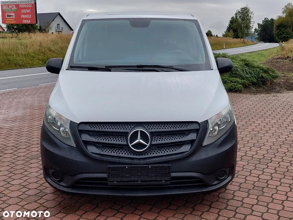 Mercedes-Benz VITO 111 - 6