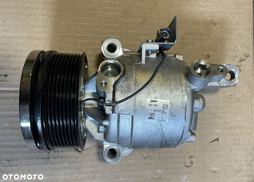 Sprężarka klimatyzacji Suzuki SX4 S-Cross 1.4 TB Hyb 2022 OE - 1