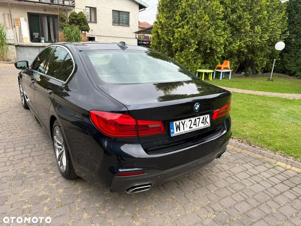 BMW Seria 5 520d M Sport - 4