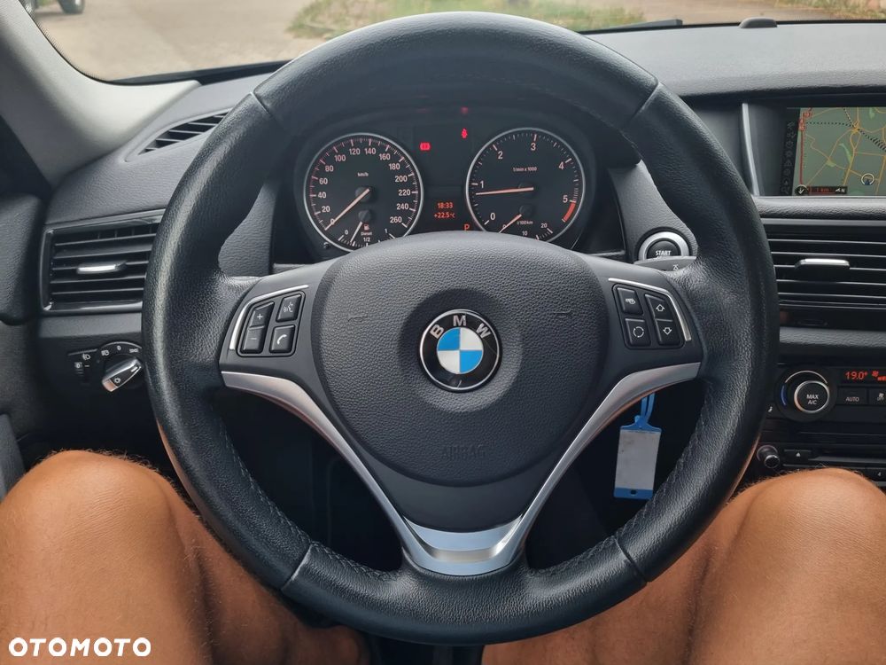 BMW X1 sDrive18d xLine - 21