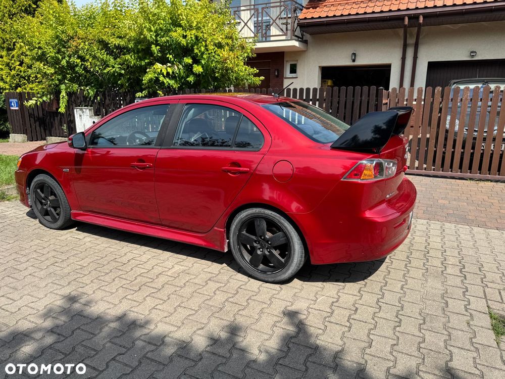 Mitsubishi Lancer - 8
