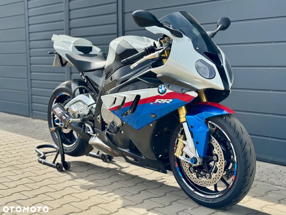 BMW S - 1