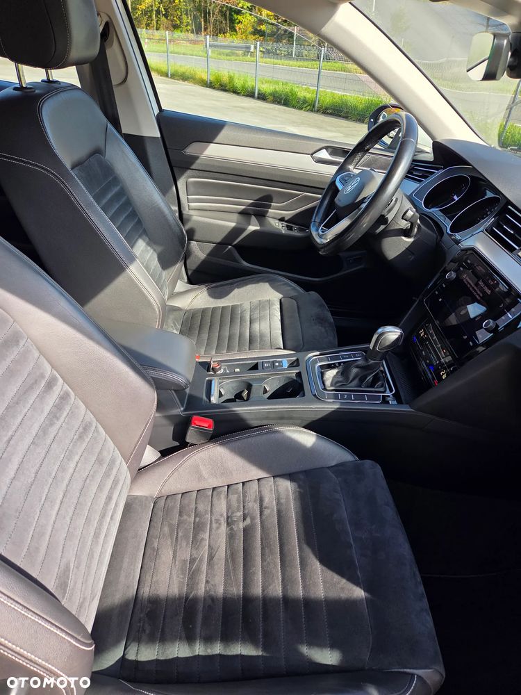 Volkswagen Passat - 9