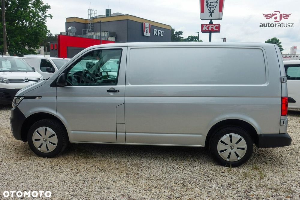 Volkswagen Transporter - 11