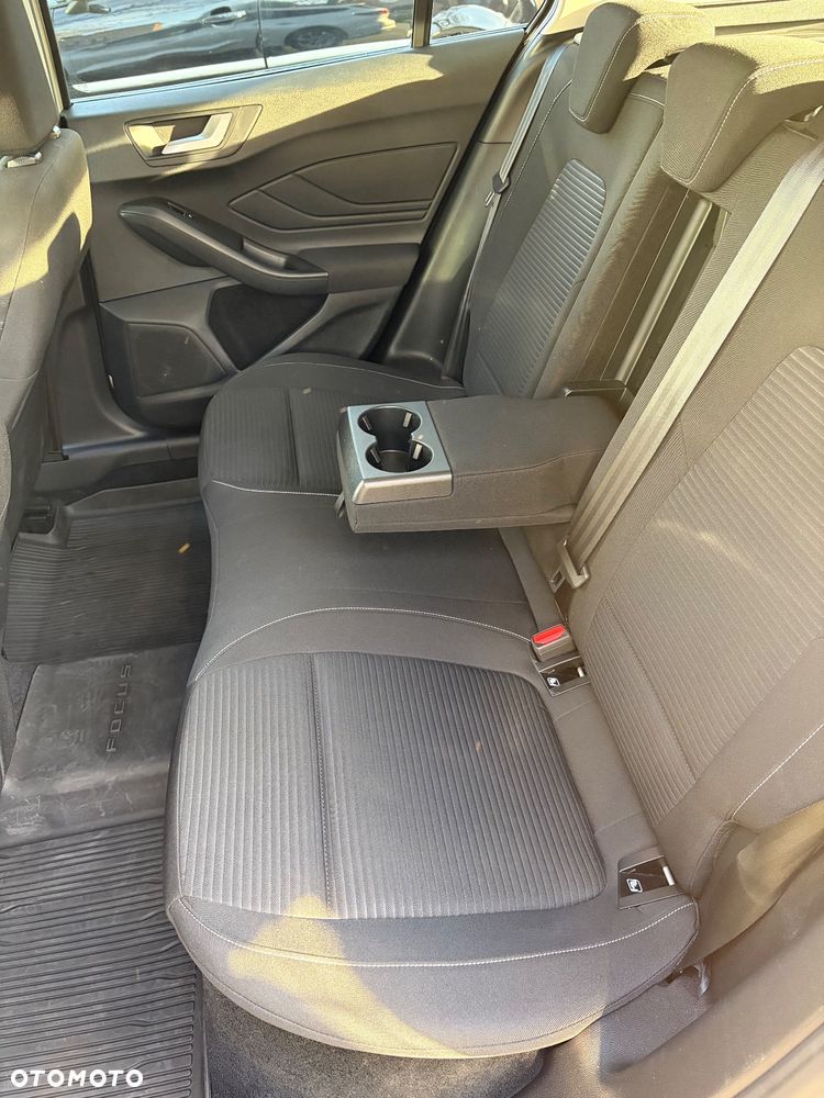 Ford Focus 1.0 EcoBoost mHEV Titanium Style - 33