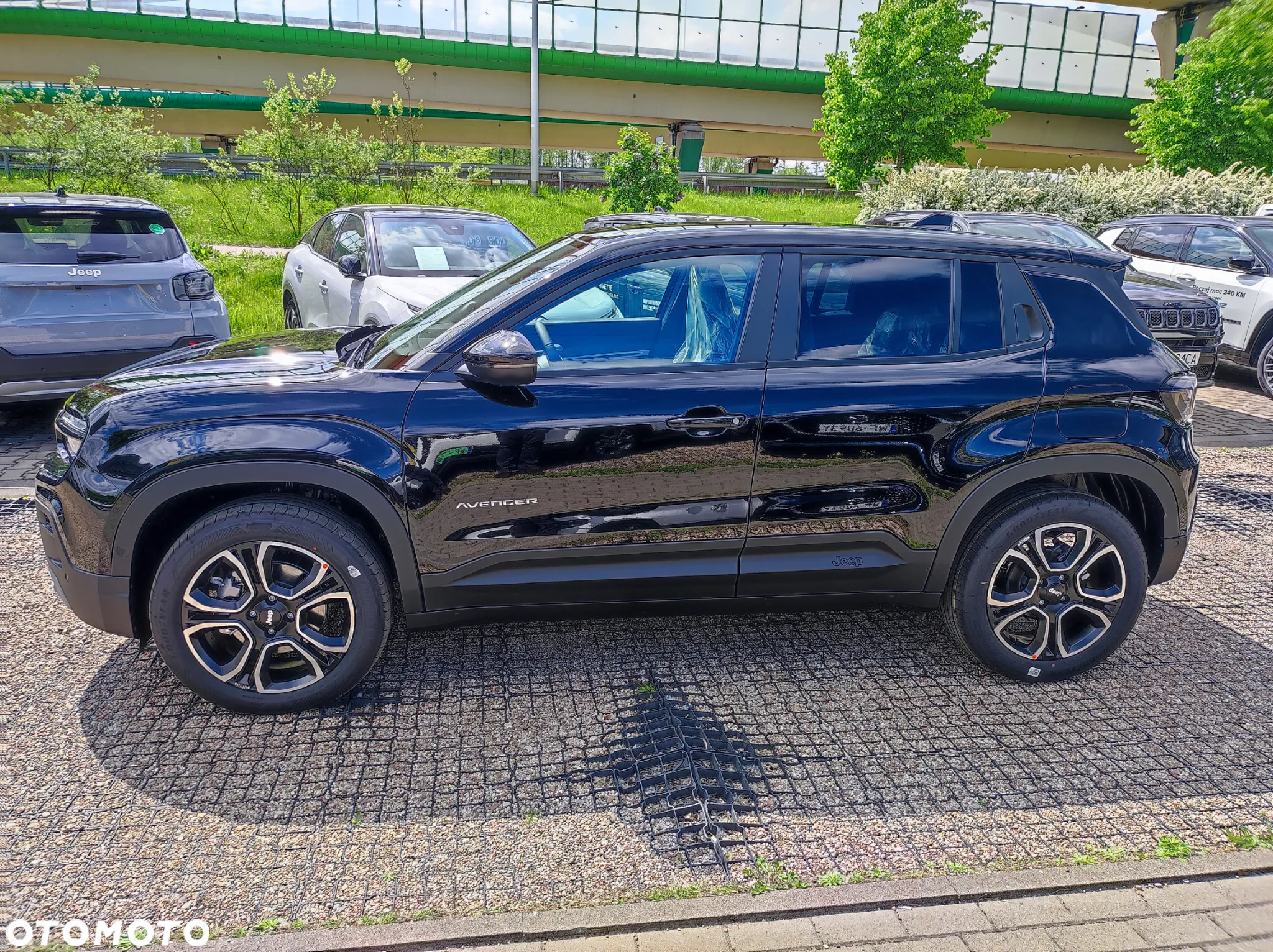 Jeep Avenger 1.2 T3 mHEV Summit FWD eDCT6 - 15