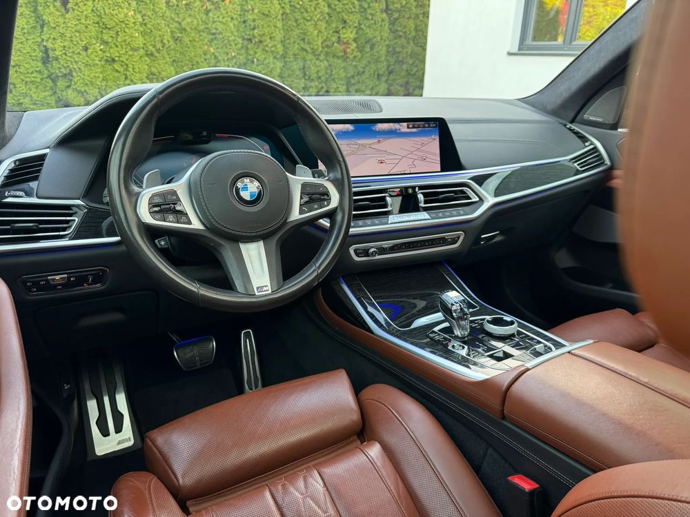 BMW X7 xDrive40i - 27